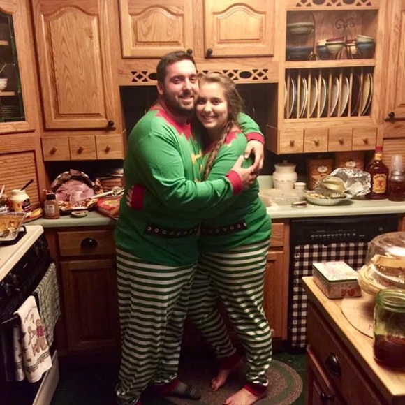 SOLD❌❌❌Elf Pajamas ❤️ - Picture 2 of 2